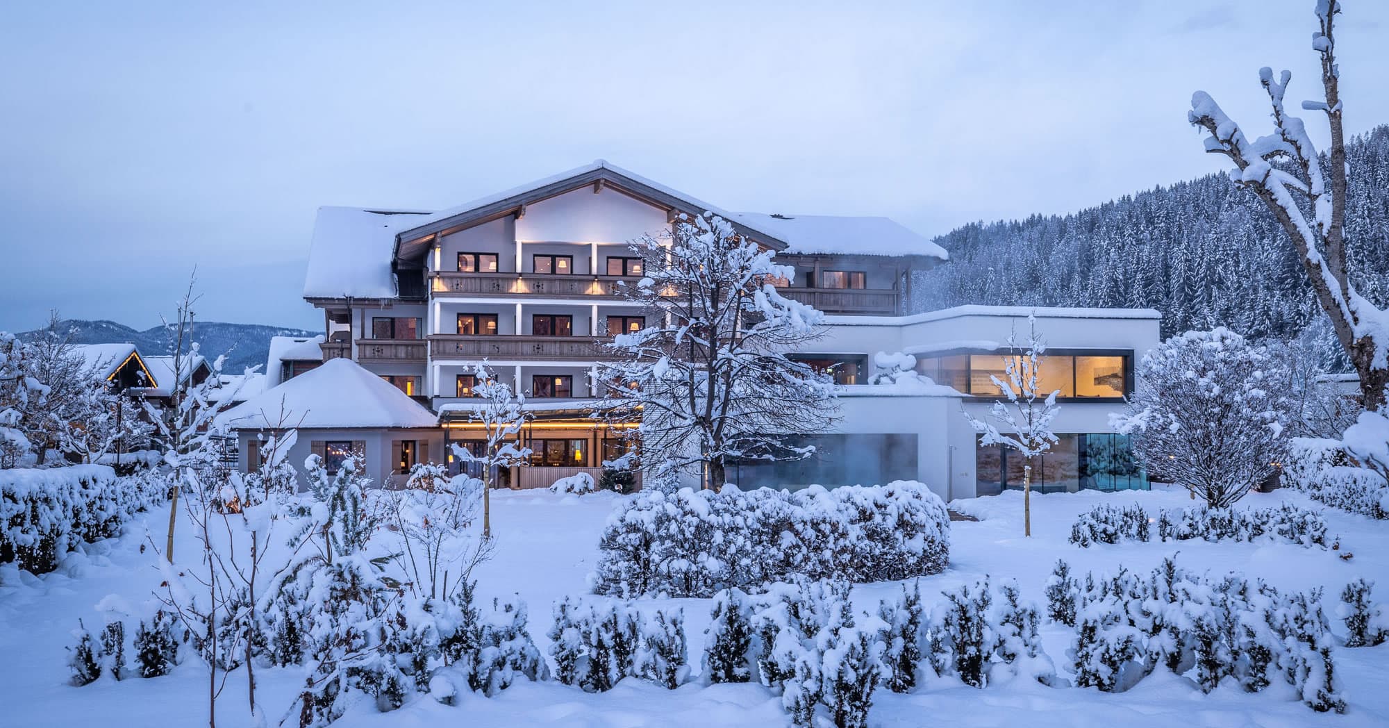 Flachau Hotel Alpenhof : Tel. 06457 2205 Design & Wellness